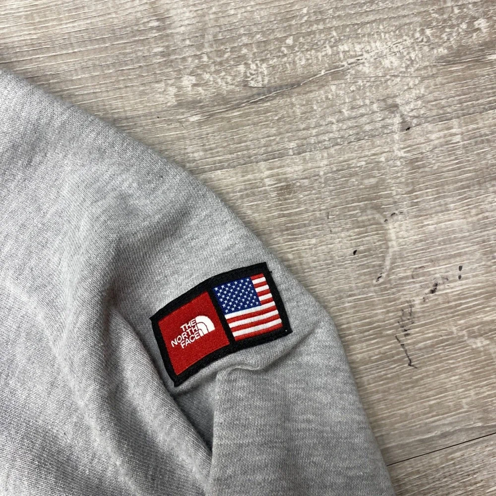 The North Face Hoodie Mens XL Gray USA Graphic Flag Patch Fleece Pullover
